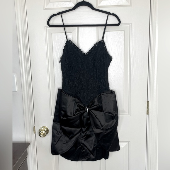Vintage Masquerade Black Lace Satin Mini Dress Bow Detail 80s Cocktail Party | 9 - Picture 1 of 13